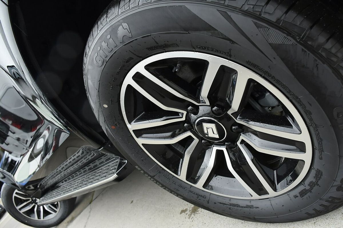 2024 GWM Tank 500 Lux Hybrid P03
