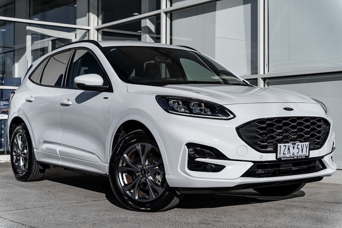 2023 Ford Escape ST-Line PHEV ZH