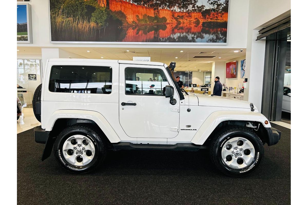 2014 Jeep Wrangler Overland JK