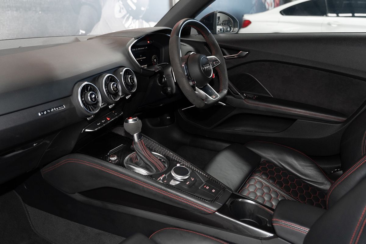 2021 Audi TT RS  FV