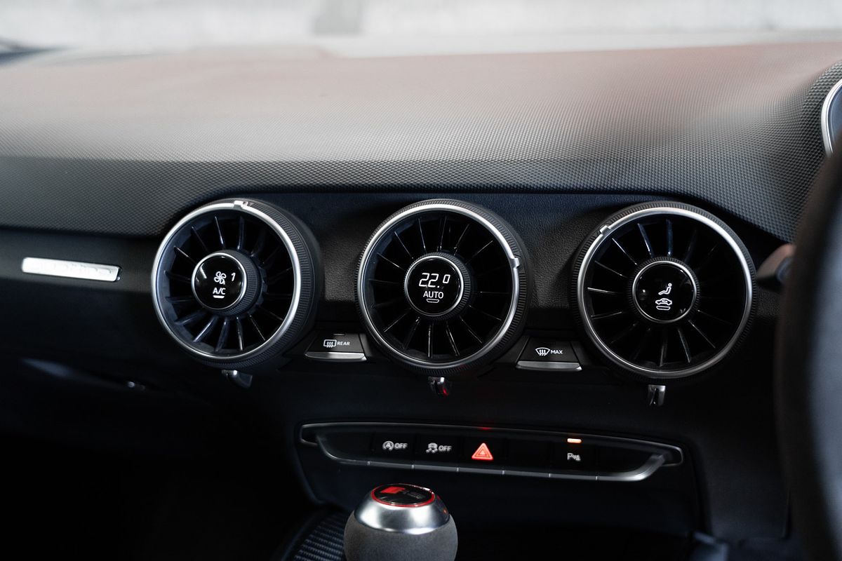2021 Audi TT RS  FV