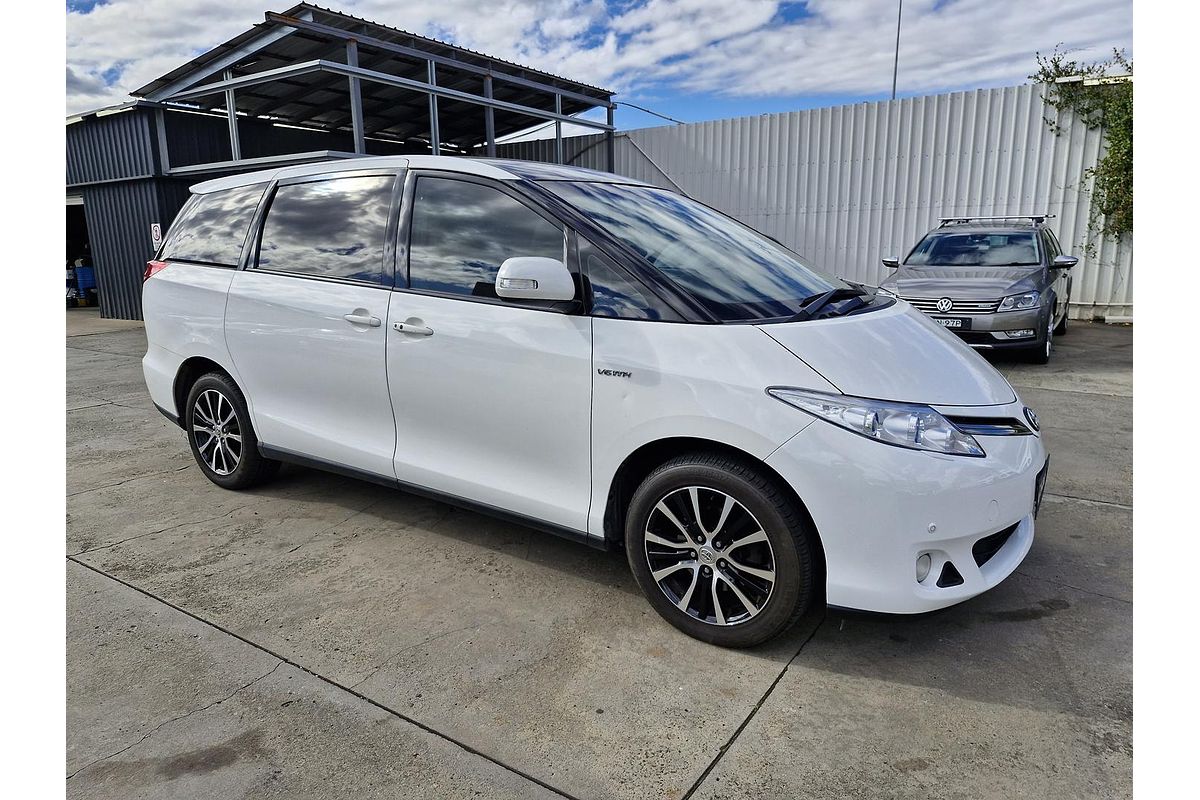 2014 Toyota Tarago Ultima GSR50R