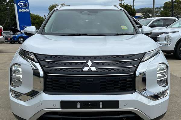 2023 Mitsubishi Outlander LS ZM