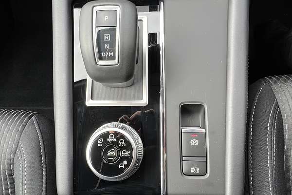 2023 Mitsubishi Outlander LS ZM
