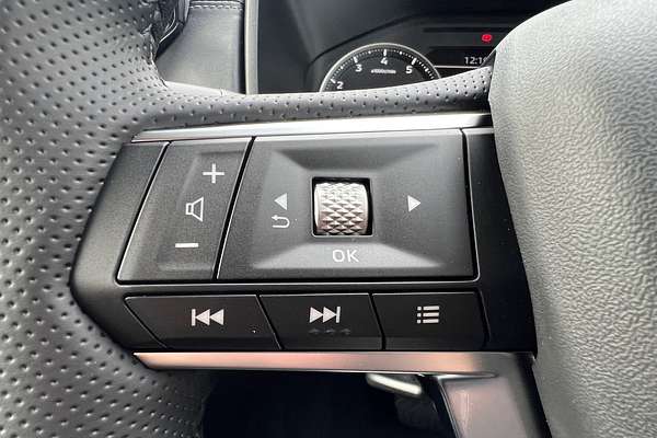 2023 Mitsubishi Outlander LS ZM