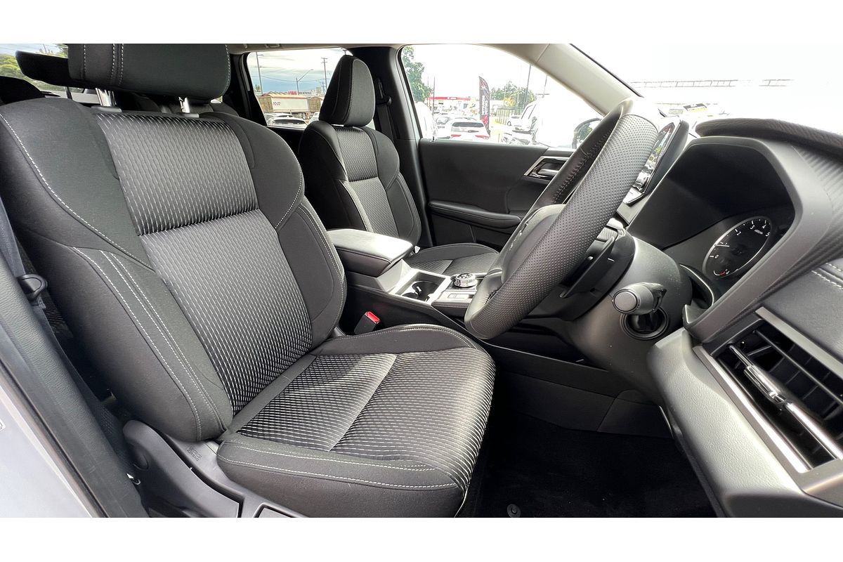 2023 Mitsubishi Outlander LS ZM