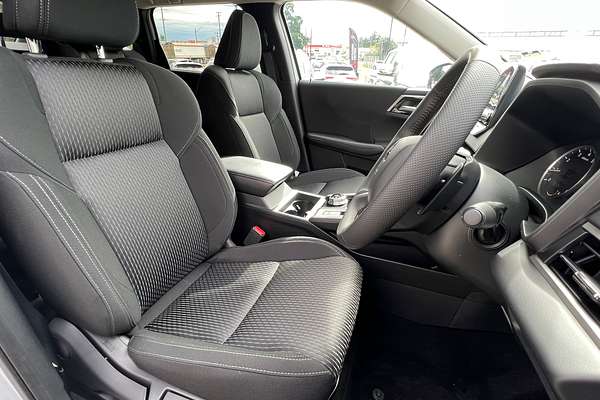 2023 Mitsubishi Outlander LS ZM