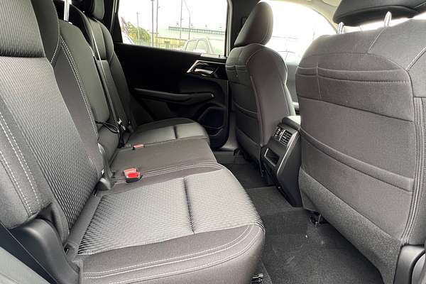 2023 Mitsubishi Outlander LS ZM