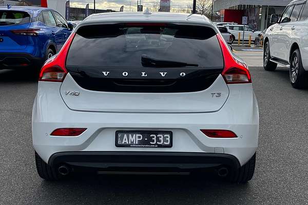 2017 Volvo V40 T3 Momentum