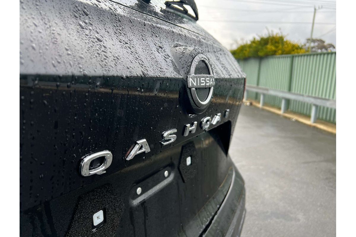 2024 Nissan QASHQAI ST+ J12