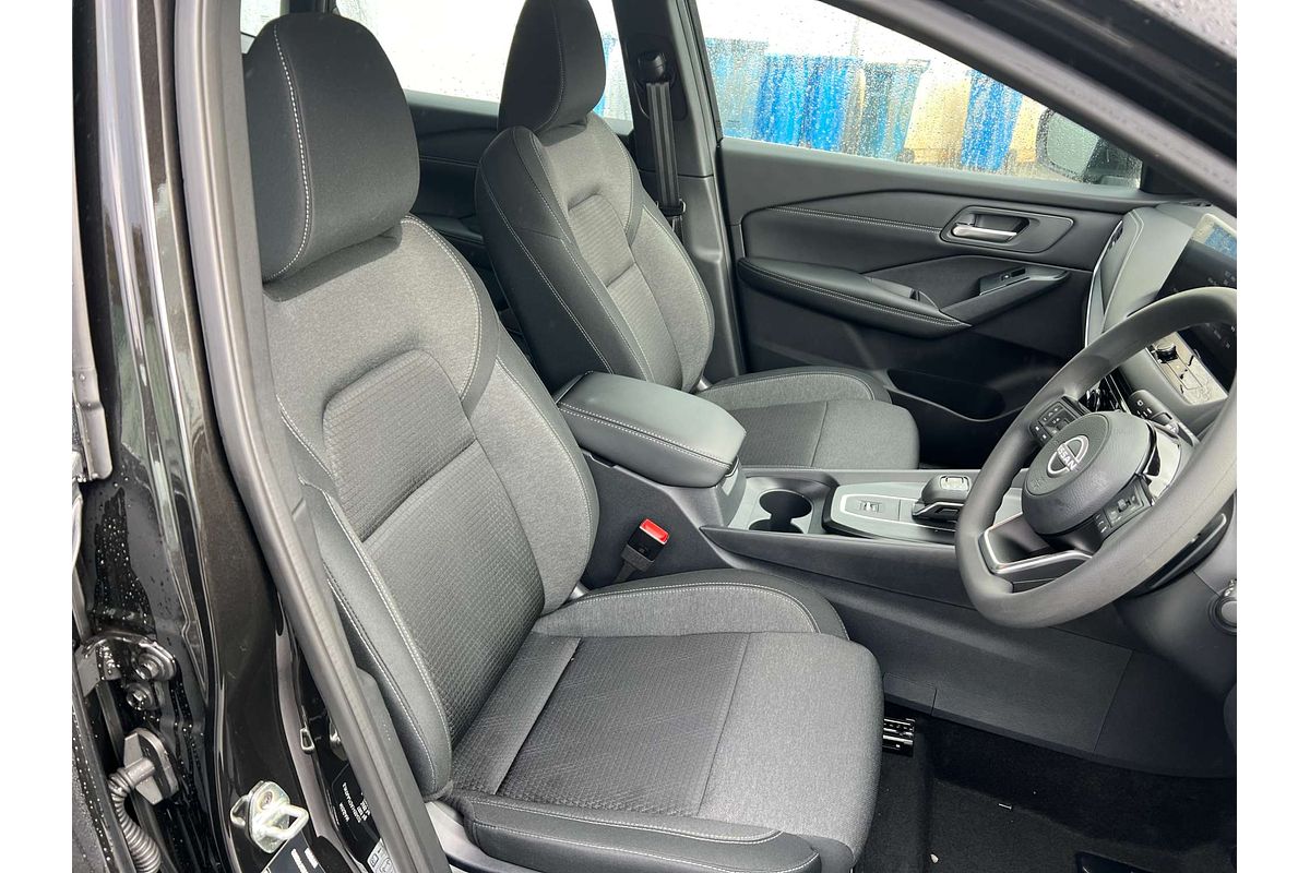 2024 Nissan QASHQAI ST+ J12