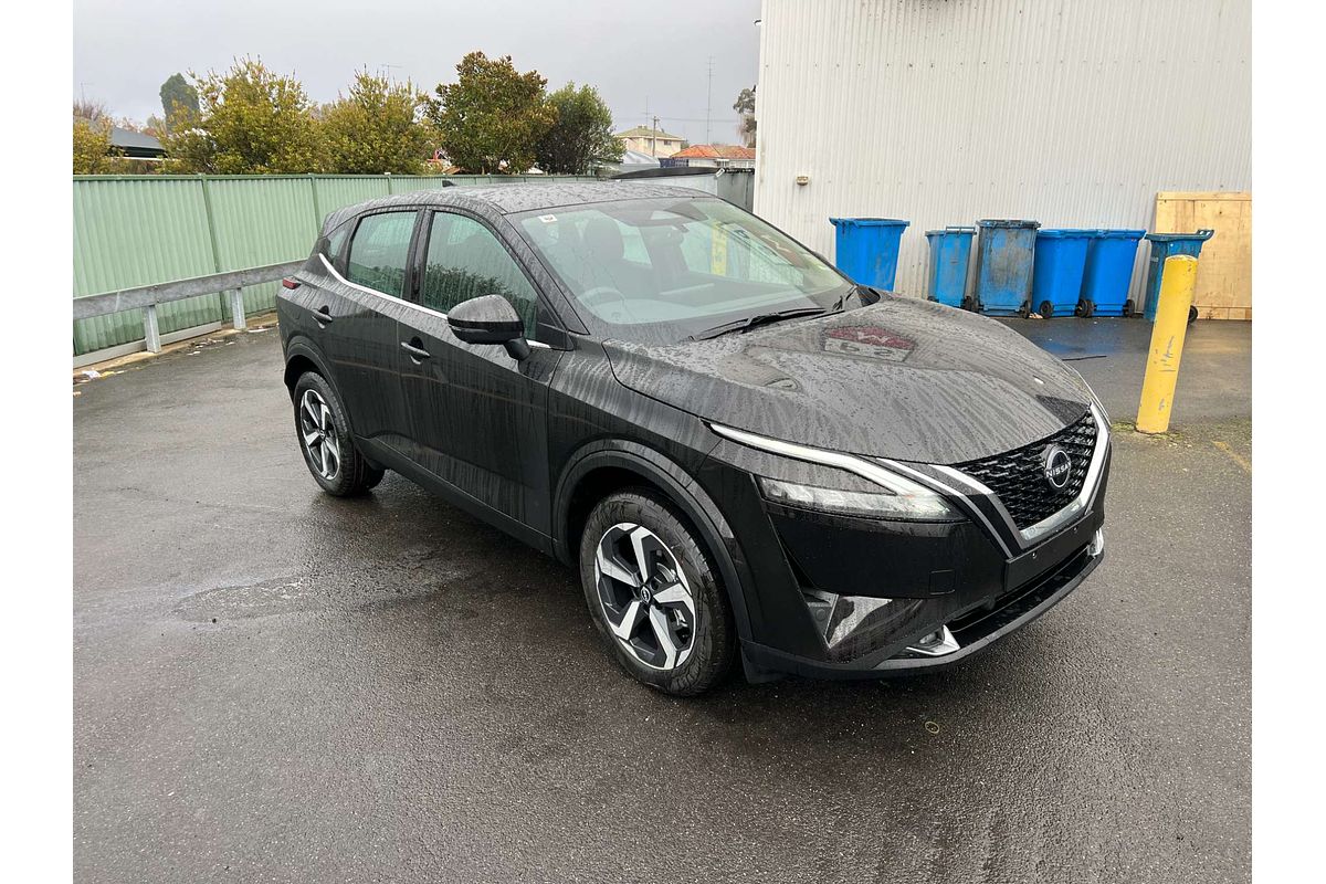 2024 Nissan QASHQAI ST+ J12