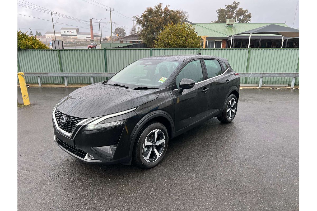 2024 Nissan QASHQAI ST+ J12
