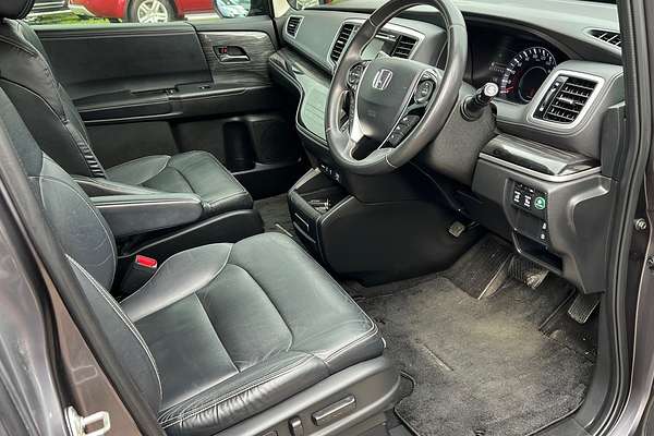 2015 Honda Odyssey VTi-L RC MY16