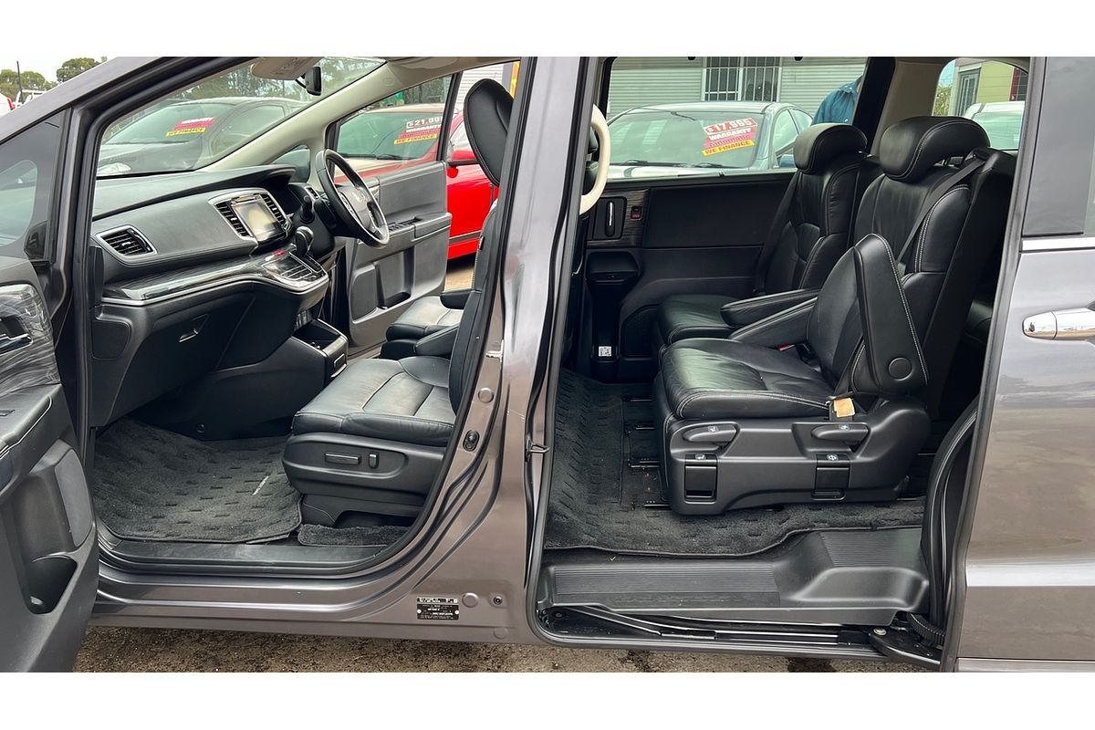 2015 Honda Odyssey VTi-L RC MY16