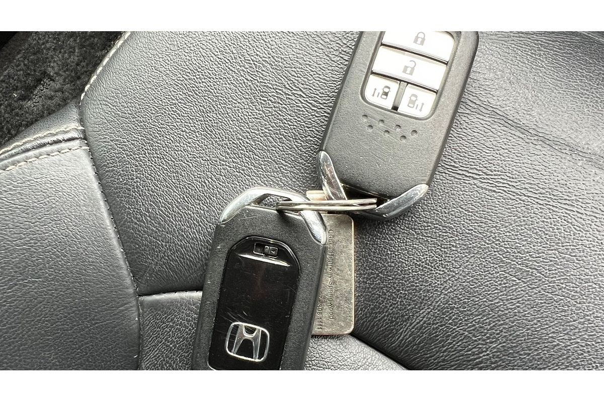 2015 Honda Odyssey VTi-L RC MY16