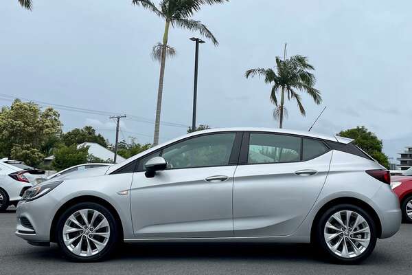 2018 Holden Astra R+ BK