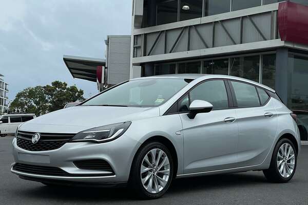 2018 Holden Astra R+ BK