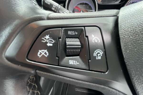 2018 Holden Astra R+ BK
