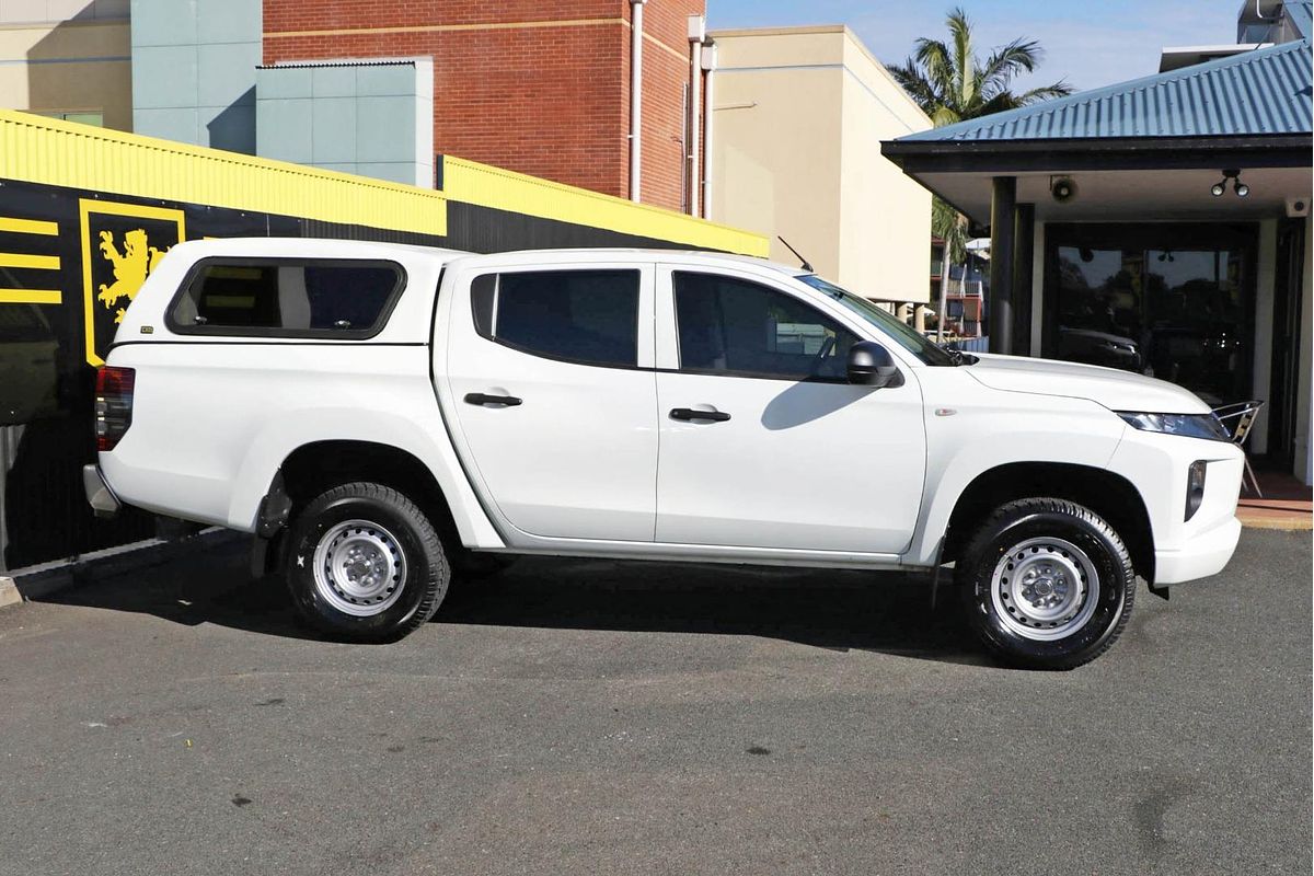 2019 Mitsubishi Triton GLX MR 4X4