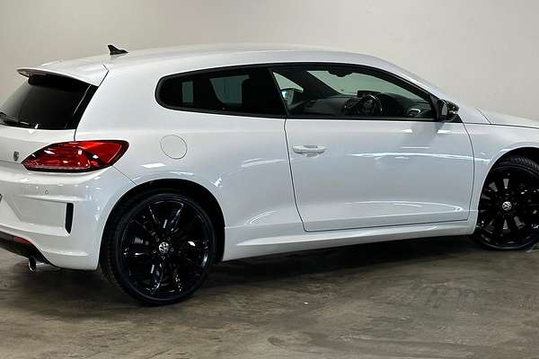 2016 Volkswagen Scirocco R Wolfsburg Edition 1S