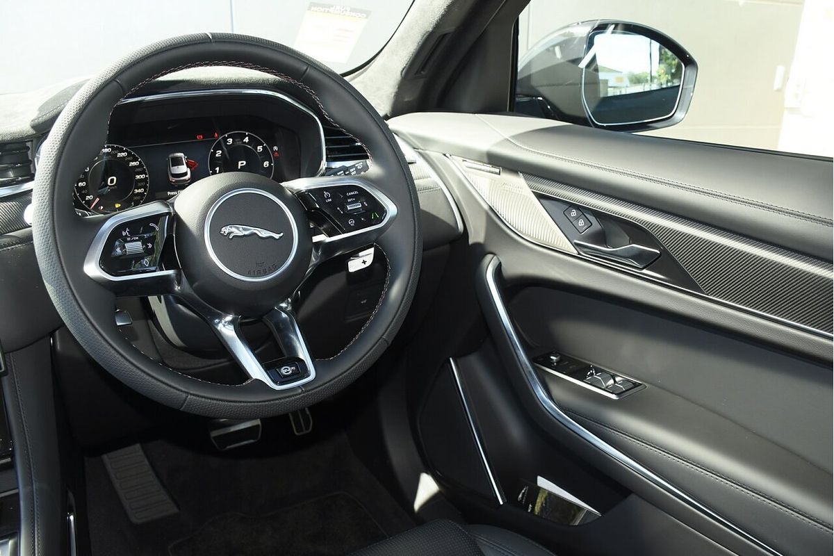 2024 Jaguar F-PACE SVR X761