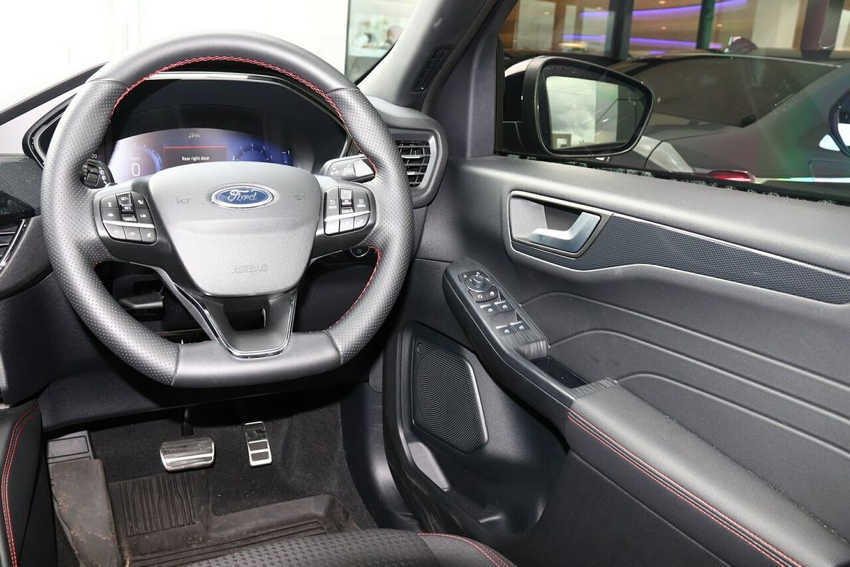 2023 Ford Escape ST-Line ZH