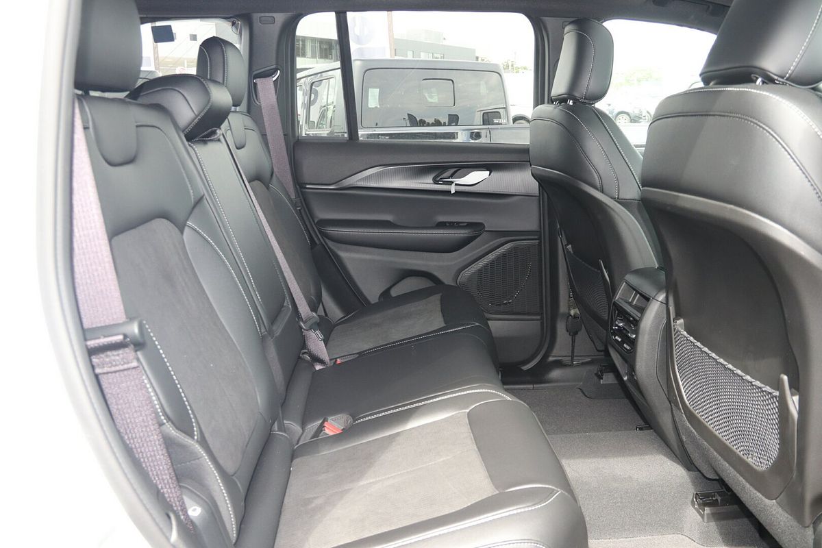 2023 Jeep Grand Cherokee Night Eagle WL