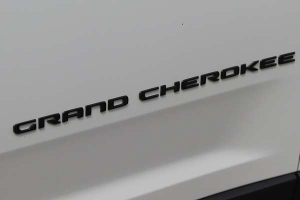 2023 Jeep Grand Cherokee Night Eagle WL
