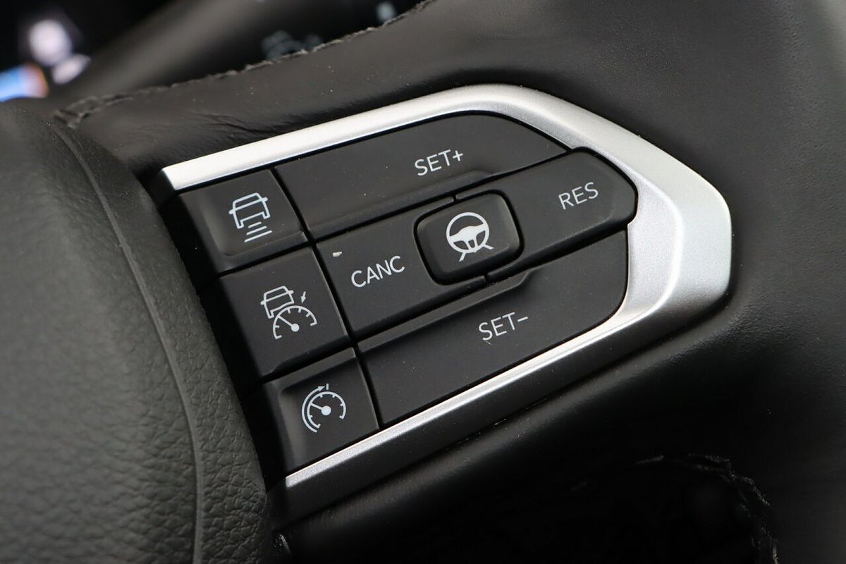 2023 Jeep Compass S-Limited M6