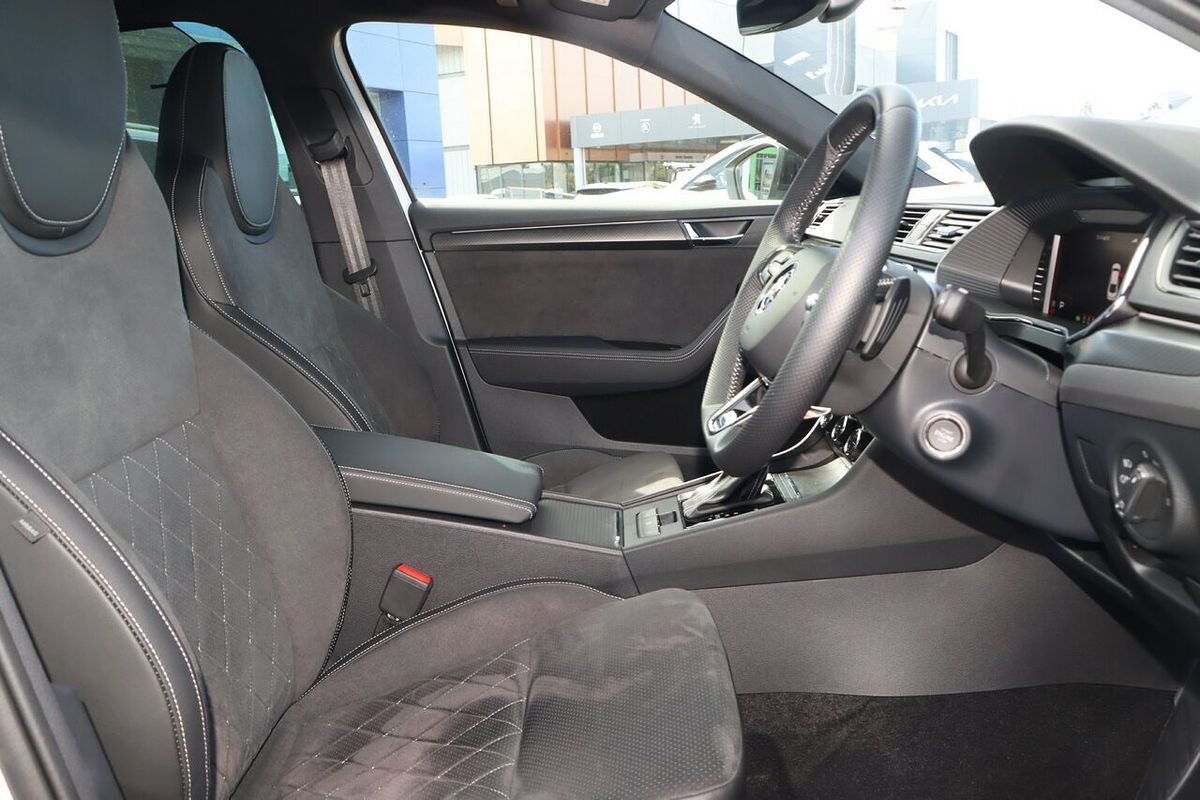 2023 SKODA Superb 206TSI SportLine NP