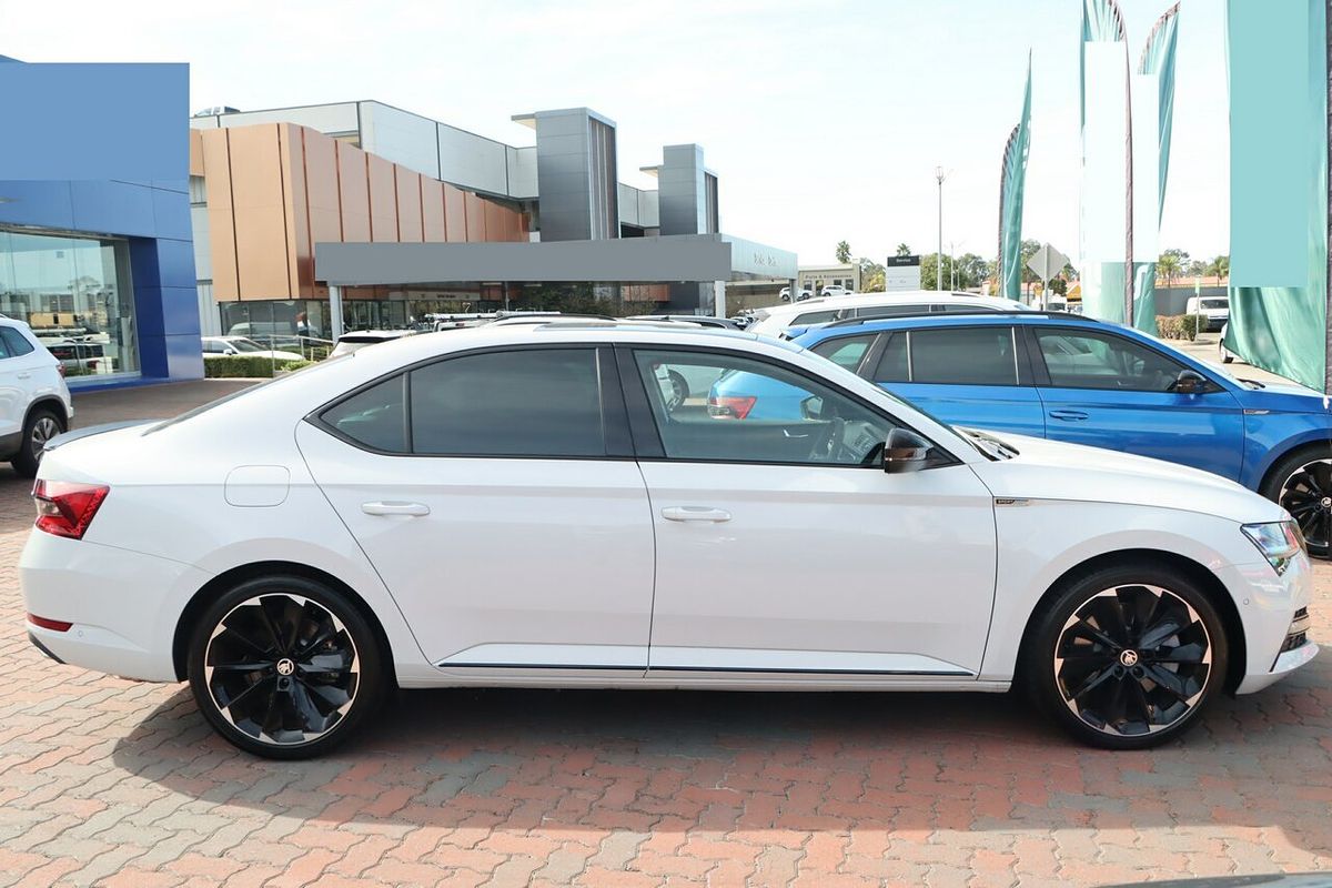 2023 SKODA Superb 206TSI SportLine NP