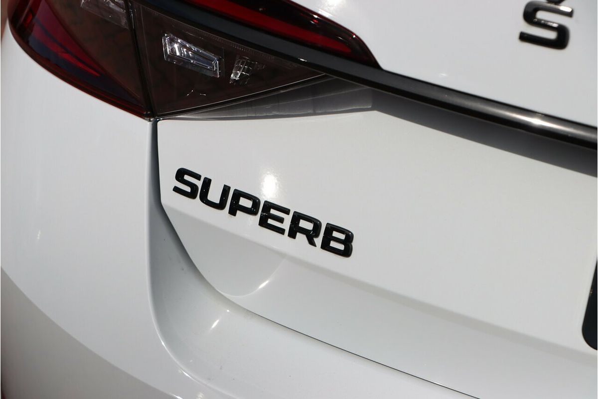 2023 SKODA Superb 206TSI SportLine NP