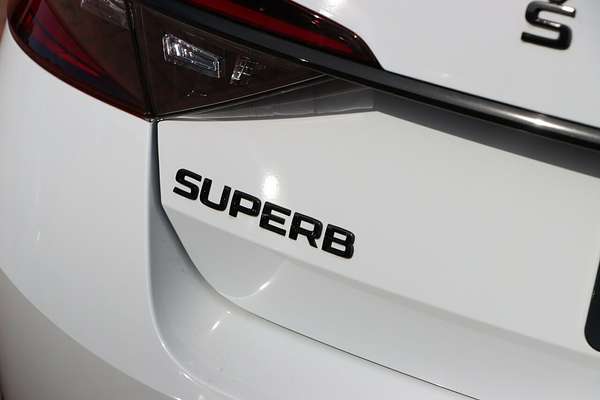 2023 SKODA Superb 206TSI SportLine NP