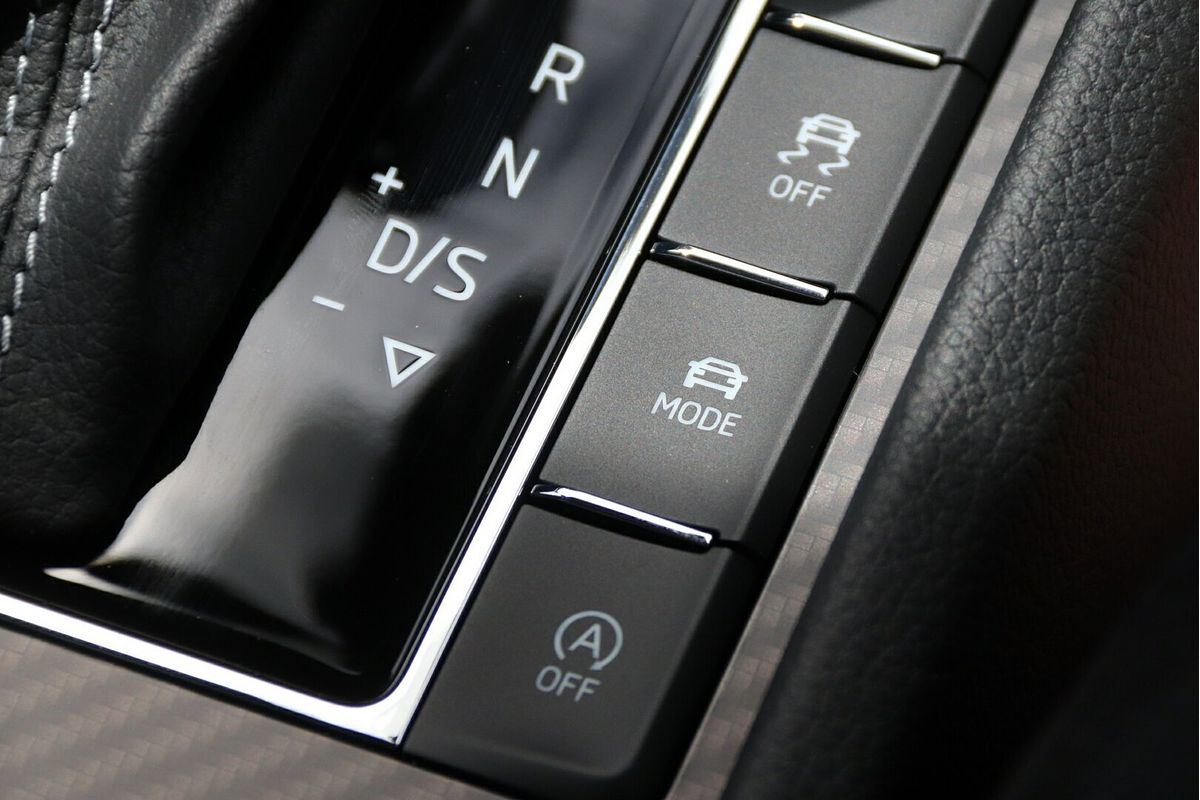 2023 SKODA Superb 206TSI SportLine NP