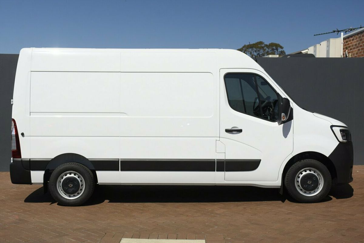 2024 Renault Master Pro Mid Roof MWB AMT 110kW X62 Phase 2 MY24