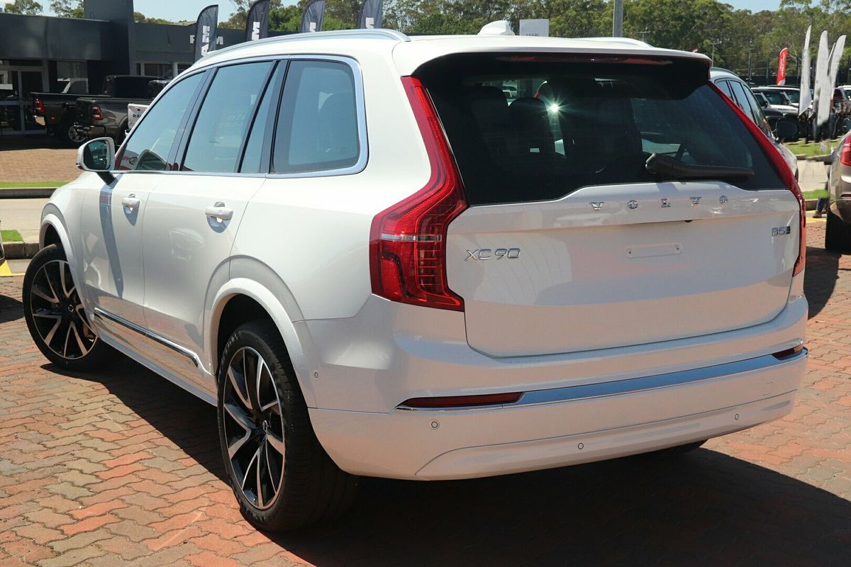 2024 Volvo XC90 Ultimate B5 Bright