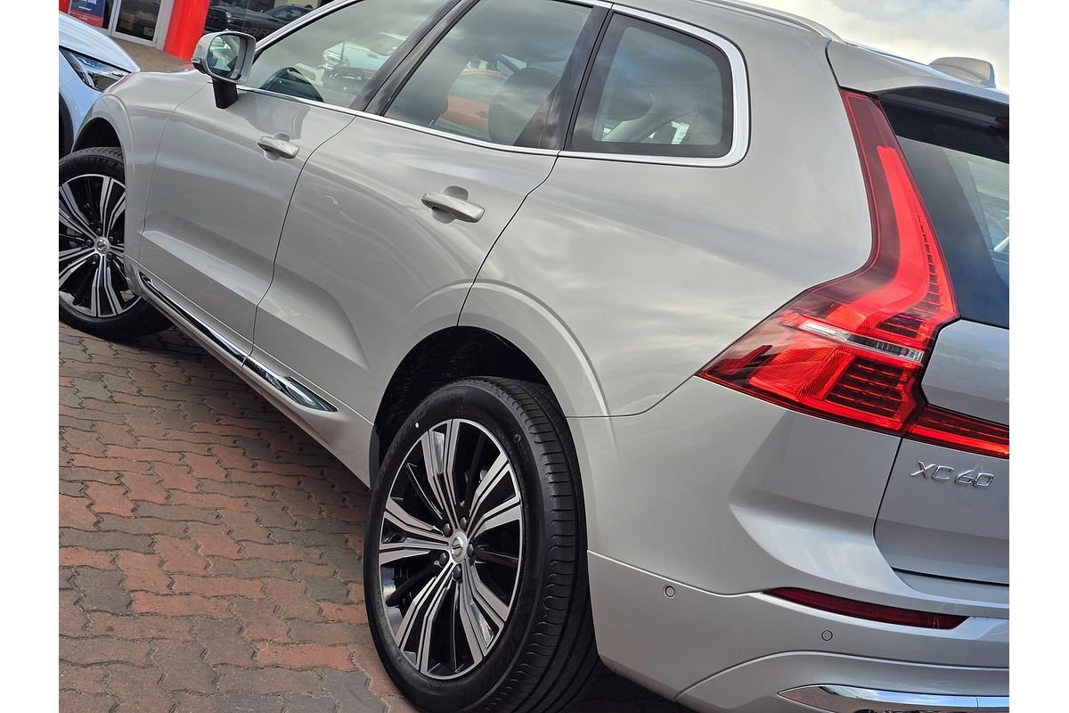 2023 Volvo XC60 Ultimate B5 Bright