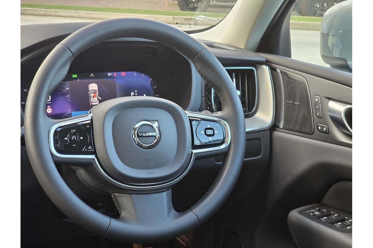2023 Volvo XC60 Ultimate B5 Bright