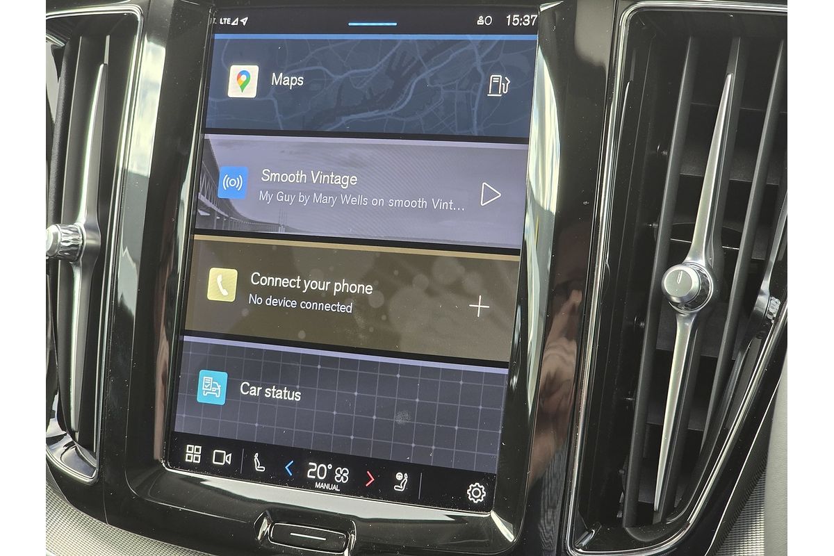 2023 Volvo XC60 Ultimate B5 Bright