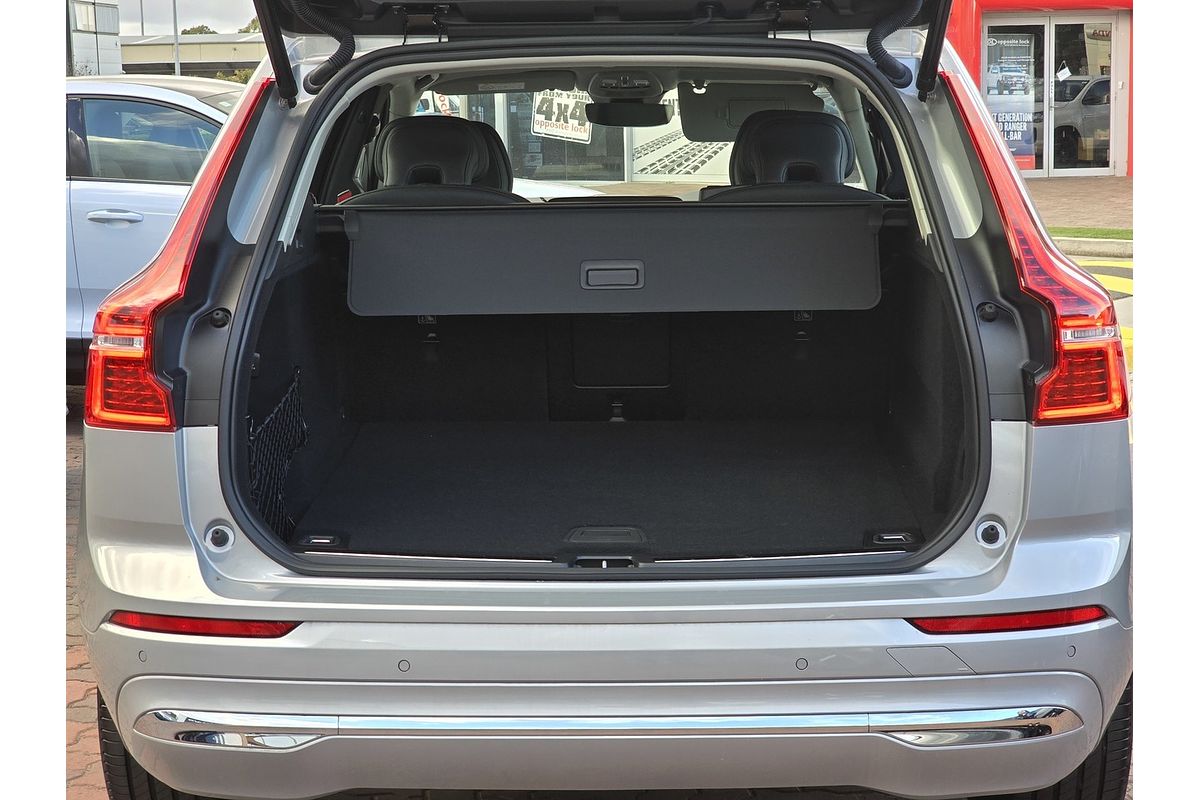 2023 Volvo XC60 Ultimate B5 Bright