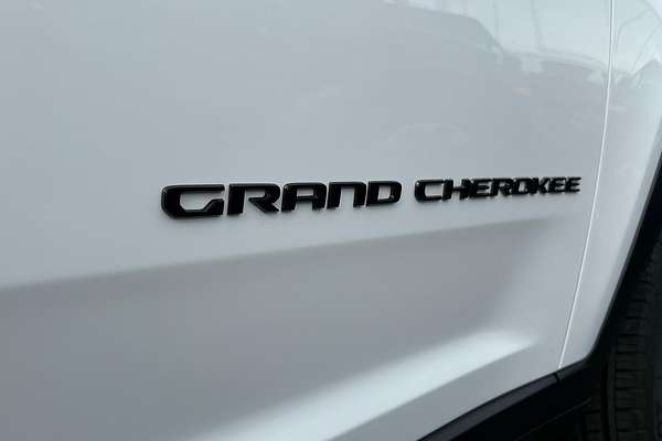 2023 Jeep Grand Cherokee Night Eagle WL