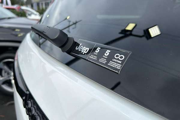 2023 Jeep Grand Cherokee Night Eagle WL