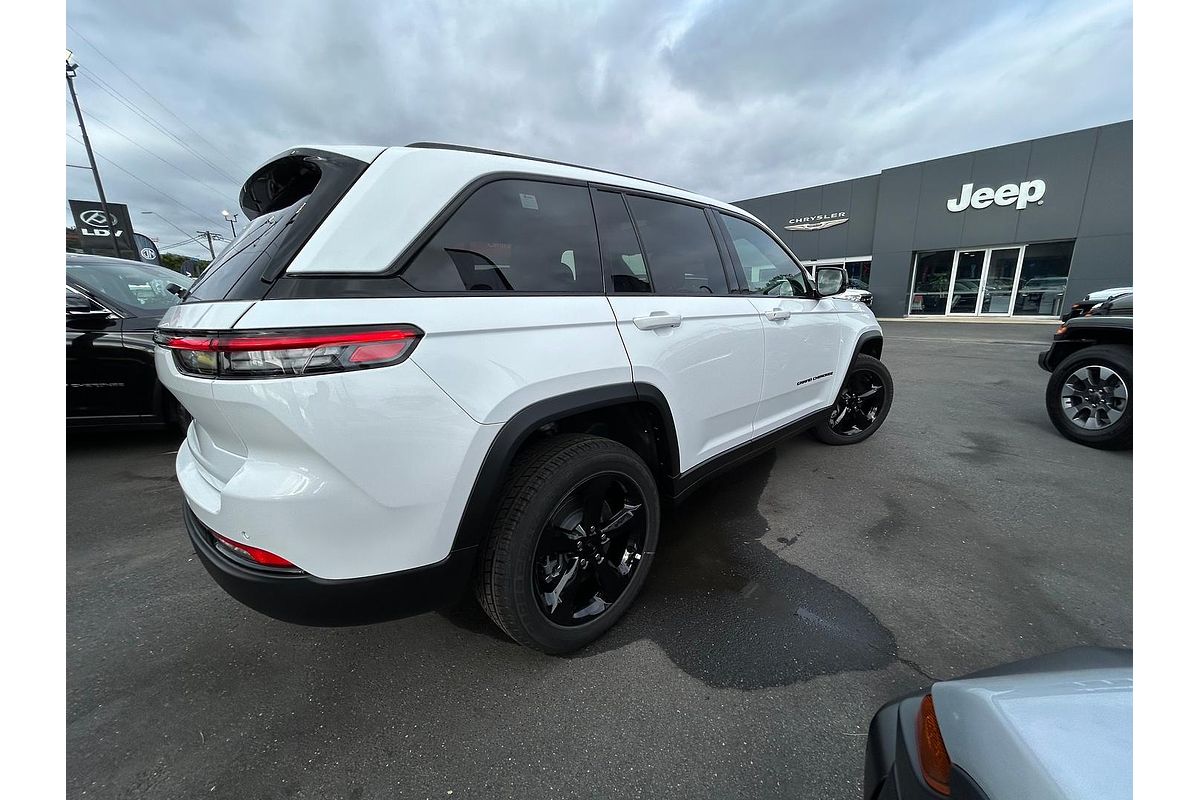 2023 Jeep Grand Cherokee Night Eagle WL