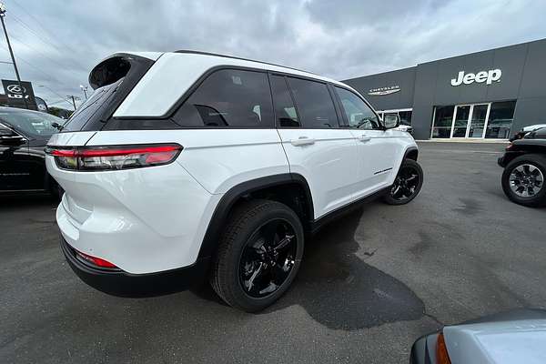 2023 Jeep Grand Cherokee Night Eagle WL
