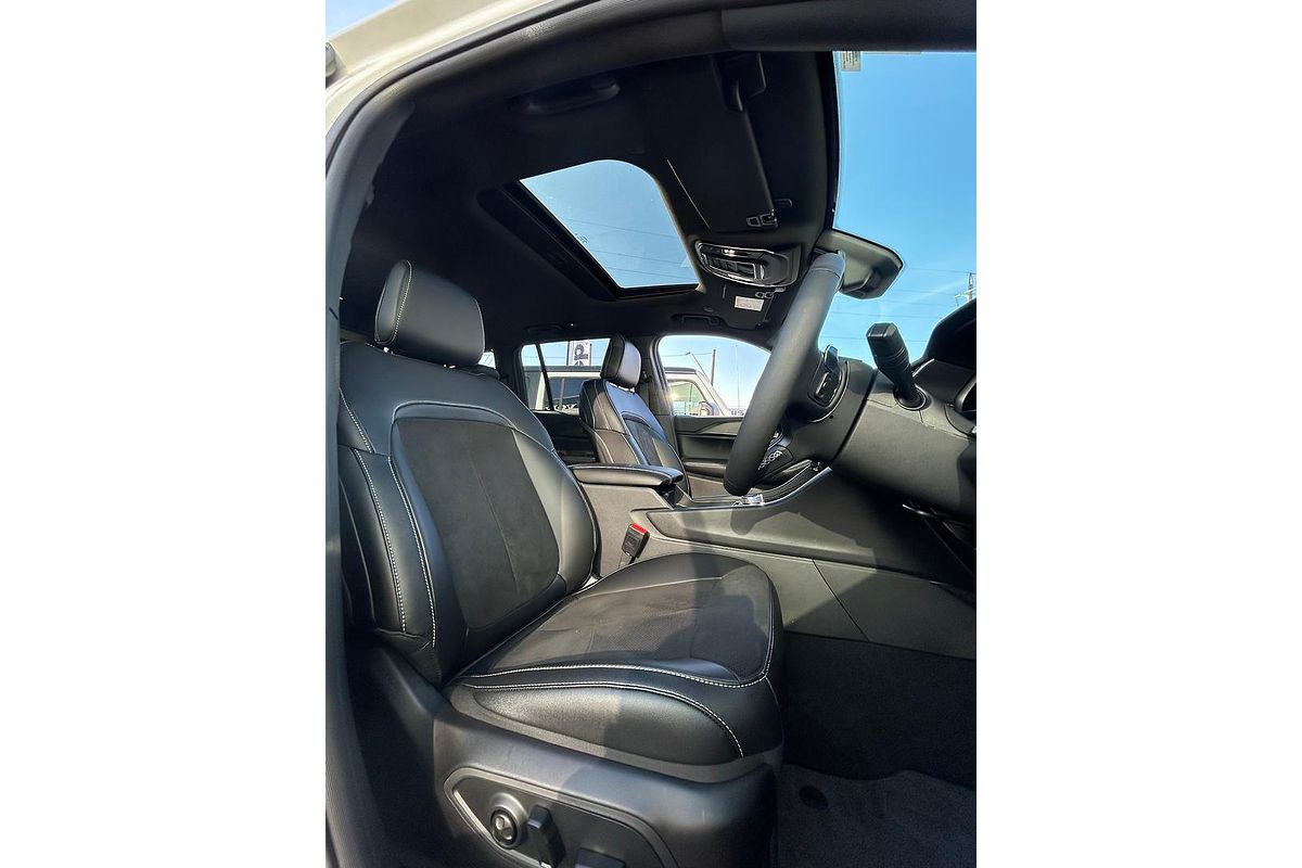 2023 Jeep Grand Cherokee Night Eagle WL
