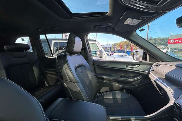 2023 Jeep Grand Cherokee Night Eagle WL