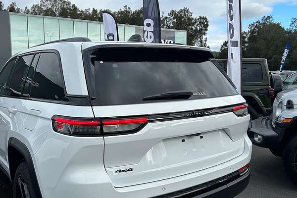 2023 Jeep Grand Cherokee Night Eagle WL