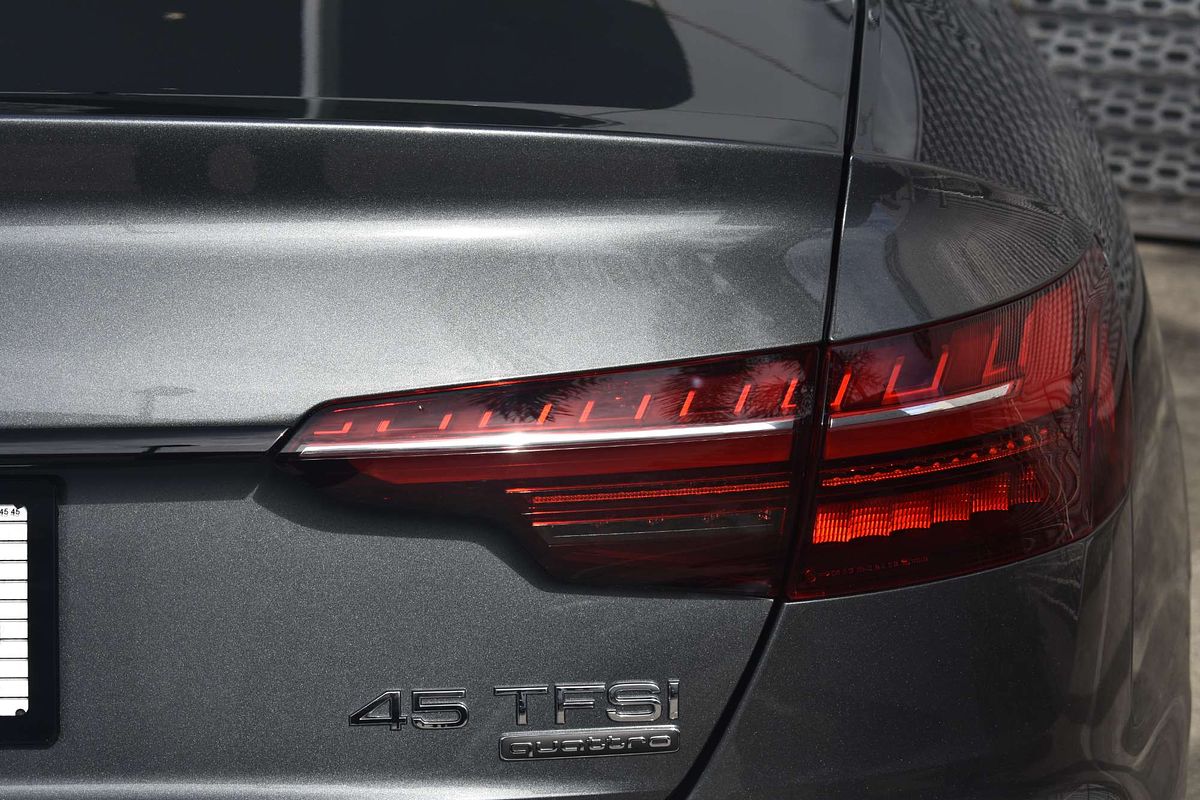 2024 Audi A4 45 TFSI S line B9