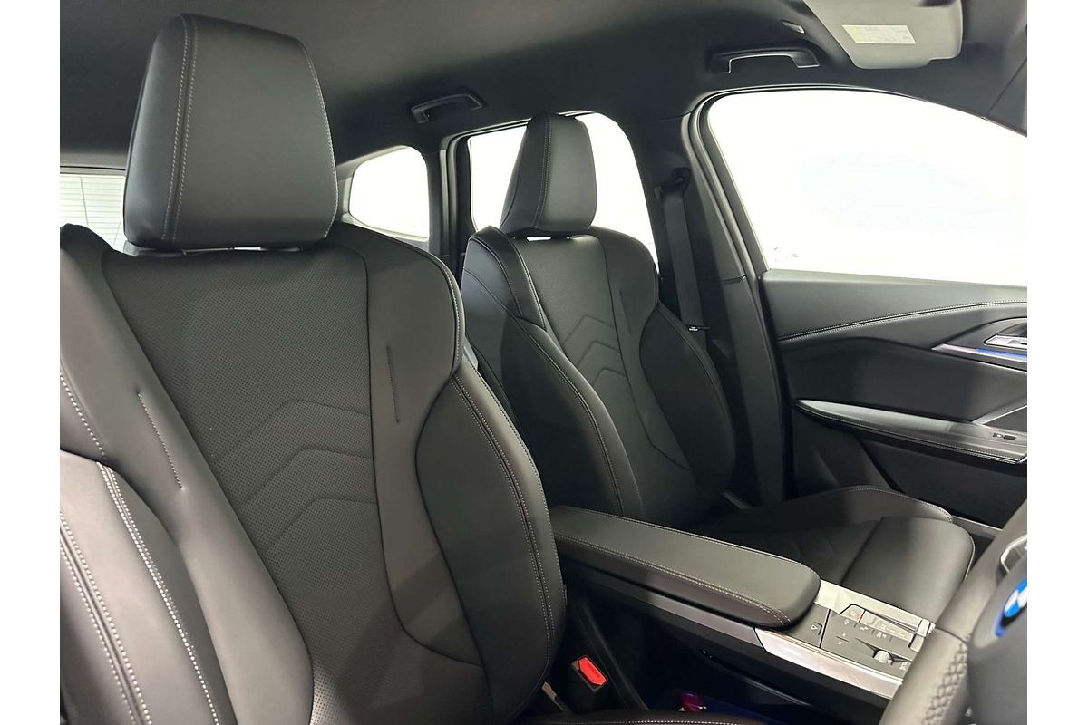 2024 BMW iX1 xDrive30 M Sport U11